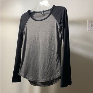 extra small rue 21 t-shirt